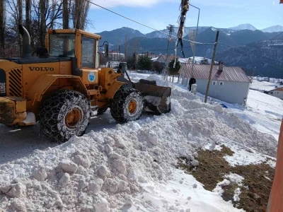 Posof&rsquo;ta karla m&uuml;cadele &ccedil;alışmaları başladı

