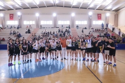 Potadan zirveye, sahneden &ouml;d&uuml;le; 19 Mayıs
