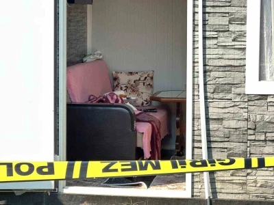 Prefabrik evde başından silahla vurulmuş halde bulunan yaşlı adam hayatını kaybetti
