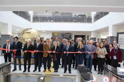 Prof. Dr. Durmuş G&uuml;nay K&uuml;t&uuml;phanesi &ouml;ğrenci ve akademisyenlerin hizmetine a&ccedil;ıldı
