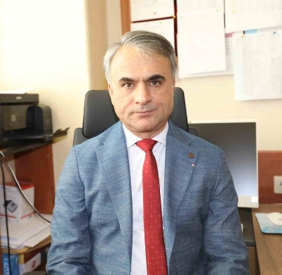 Prof. Dr. Gözel: &quot;Hiperkolesterolemi hastaları yağdan ve şekerden fakir beslenmeleri gerekiyor&quot;
