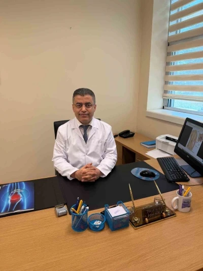 Prof. Dr. Koca, ameliyat sonrası ge&ccedil;meyen bel ağrıların nedenlerini anlattı
