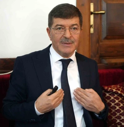 Prof. Dr. K&ouml;yl&uuml;: "Taşıyıcı annelik, nesebi belirsiz bir gelecek doğurur"
