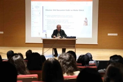 Prof. Dr. Tosun &quot;Dil öğrenirken konuşun, film izleyin&quot;
