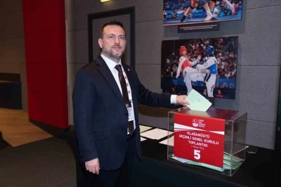 Prof. Dr. Veli Ozan &Ccedil;akır TMOK Başkanlığına se&ccedil;ildi
