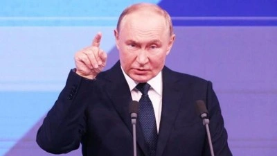 Putin 6 ay s&uuml;re verip tehdit etti: Ya Rus olacaksınız ya da...