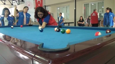 Pütürgeli genç kızlardan bilardo kursuna yoğun ilgi
