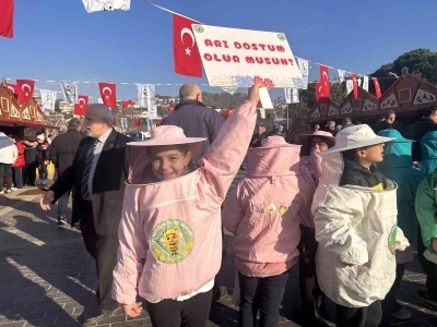 "10. Geleneksel Beykoz Bal Festivali" vatandaşları lezzet ve doğallıkla buluşturdu

