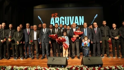 "13. Arguvan T&uuml;rk&uuml; G&uuml;nleri" konseri b&uuml;y&uuml;k ilgi g&ouml;rd&uuml;
