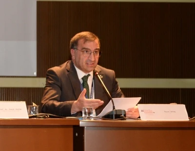 &quot;29 harflik alfabe kelime varlığımızı yok etti&quot;
