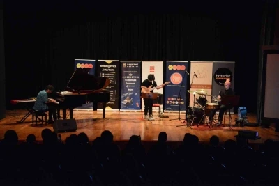 &quot;5. Uluslararası Piyano Günleri Evrim Demirel Trio&quot; caz akşamı dinleyicilerle buluştu
