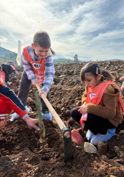 &quot;81 İlde 81 Orman&quot; projesi Muğla ile devam ediyor
