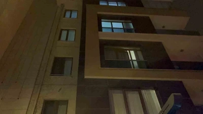 "Apartmana molotof kokteyli atıldı" ihbarı ekipler harekete ge&ccedil;irdi
