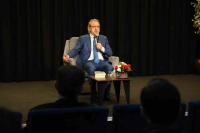 "Bir D&uuml;ş&uuml;ncenin İzinde: Cemil Meri&ccedil; Sergisi" a&ccedil;ıldı
