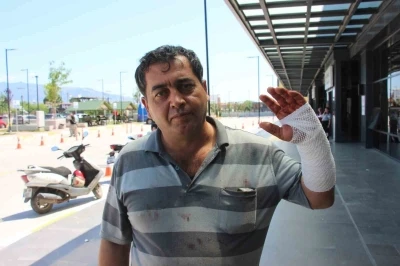 "Bu işin Vakko&rsquo;su benim" diyen kasap kendini kesti
