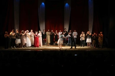"B&uuml;y&uuml;k Romulus"dan sezona alkışlarla veda
