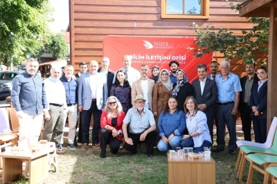 &quot;Çocuk yetiştirme görevi televizyon ve sosyal medyaya bırakıldı&quot;
