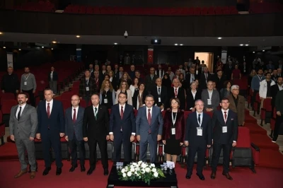 &quot;Doğu Karadeniz Bölgesi Maden Potansiyeli ve Doğa Kaynaklı Afetlerle Mücadele&quot; sempozyumu başladı
