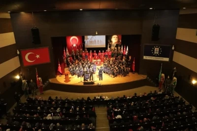 "İstiklale Giden Yolda T&uuml;rkiye Şehitlerini Anıyor" programı K&uuml;tahya&rsquo;da d&uuml;zenlendi
