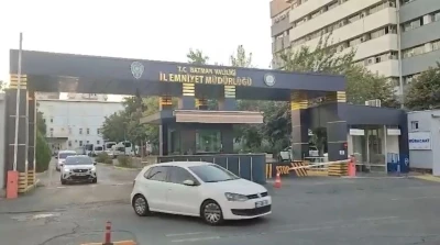 &quot;Kamuda işe koyma&quot; şebekesine operasyon: 4 tutuklama
