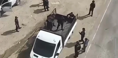 "Kasten &ouml;ld&uuml;rmeden" aranan şahıs dron takibiyle kamyonette yakalandı

