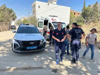 &quot;Kepçe operatörü enkaz altında kaldı&quot; ihbarı ekipleri alarma geçirdi
