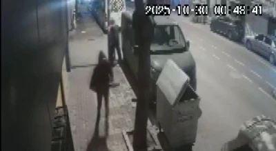 &quot;Müsaade isteyip iş yerini kurşunladı&quot;: O anlar güvenlik kamerasına yansıdı
