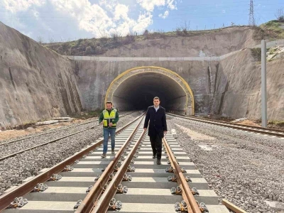 "Osmaneli-Bursa-Bandırma Hızlı Tren Hattı Projesi" &ccedil;alışmaları yerinde incelendi
