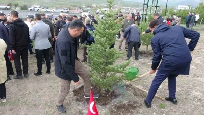 "Şehit ve Gazi Ormanı" d&uuml;zenlenen t&ouml;renle a&ccedil;ıldı
