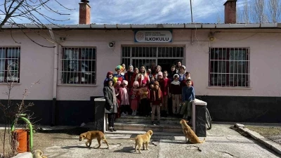 "Sobada &Ccedil;ay, Sevgide İlmek" Projesi minik y&uuml;rekleri ısıttı
