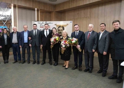 "Tarihi Bizden Dinleyin" s&ouml;yleşisi yoğun ilgi g&ouml;rd&uuml;
