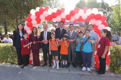 &quot;Teknoloji ve Bilim Şenliği&quot; İzmir’de başladı
