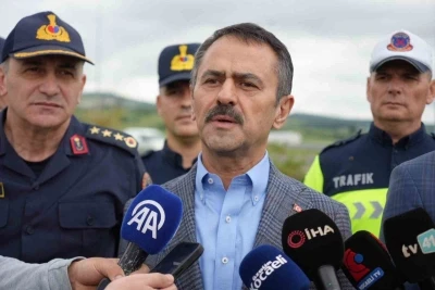 "TEM Otoyolu&rsquo;nda y&uuml;zde 40, Kuzey Marmara ise y&uuml;zde 70&rsquo;lere varan trafik yoğunluğu var"
