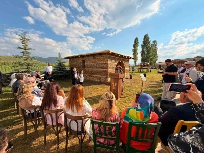 "Yeniden Galıf" projesi sanatseverlerle buluştu
