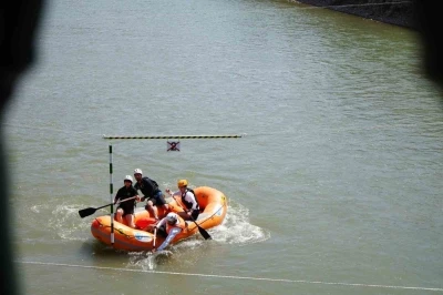 Rafting Şampiyonası&rsquo;nın ikinci g&uuml;n&uuml;nde slalom yarışları yapıldı
