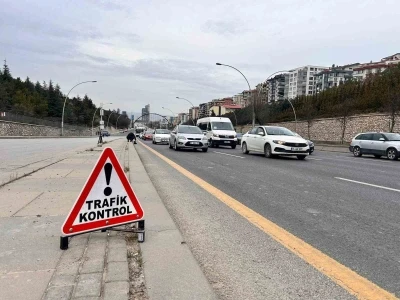 Ramazan Bayramı&rsquo;nda trafik tedbirleri kapsamında 45 bin 694 personel g&ouml;rev yapacak
