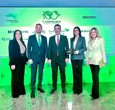 RE&UP, tekstil sekt&ouml;r&uuml;ndeki d&ouml;ng&uuml;sel ekonomi modeliyle S&uuml;rd&uuml;r&uuml;lebilirlik Liderleri &Ouml;d&uuml;l&uuml;&rsquo;n&uuml;n sahibi oldu
