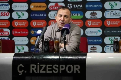 Recep U&ccedil;ar: "İlk defa 3 ma&ccedil; &uuml;st &uuml;ste gol yemeden galip gelerek taraftarlarımızı mutlu ettik"
