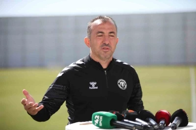 Recep Uçar: &quot;Kiminle oynarsak oynayalım kurguladığımız oyunu yansıtmaya çalışıyoruz&quot;
