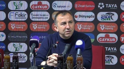Recep U&ccedil;ar: "Oyuncularım &ccedil;ok g&uuml;zel bir geri d&ouml;n&uuml;şe imza attılar"
