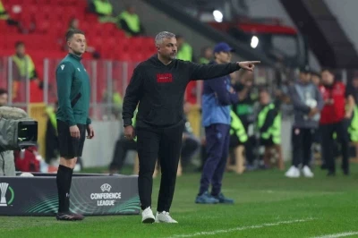 Reis: &quot;Türkiye’de çok çabuk hoca değişikliğine gidiliyor&quot;
