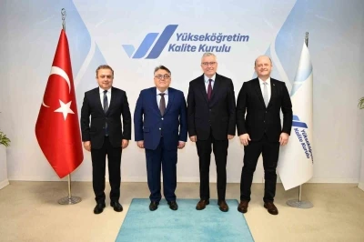 Rekt&ouml;r &Ouml;z&ouml;l&ccedil;er&rsquo;den Y&Ouml;KAK Başkanı Kocabı&ccedil;ak&rsquo;a ziyaret
