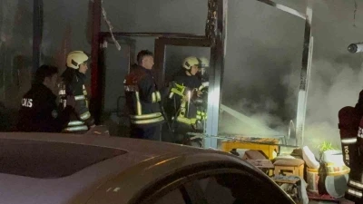 Restorandan çıkan yangın korkuttu
