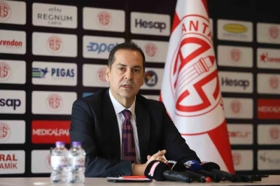 Rıza Per&ccedil;in: "Fenerbah&ccedil;e ma&ccedil;ında hem galibiyete hem de hasılata &ccedil;ok ihtiyacımız var"
