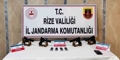 Rize&rsquo;de ruhsatsız silah operasyonu: 1 g&ouml;zlatı
