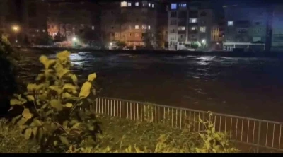 Rizede şiddetli yağış sel ve su baskınlarına neden oldu
