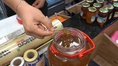 Rizeli bal üreticileri uyarıyor: &quot;Bal güvene dayalı alınır ve tüketilir&quot;
