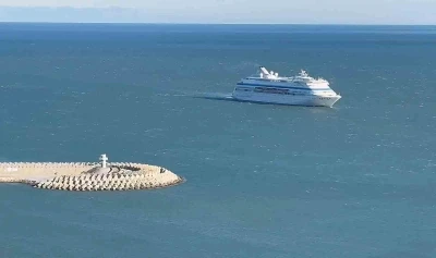 Rus turistlere T&uuml;rkiye&rsquo;de fırtına engeli
