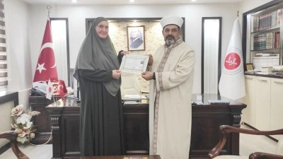 Rus vatandaşı kadın Batman'da Müslüman oldu