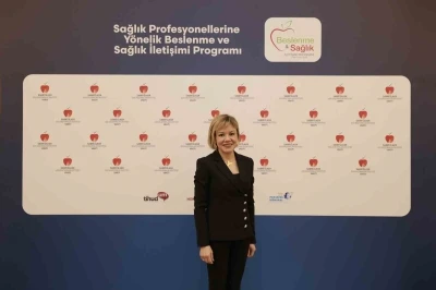 Sabri &Uuml;lker Vakfı&rsquo;nın beslenme ve sağlık iletişimi programı kapsamında binlerce hekim ve eczacıya ulaşıldı
